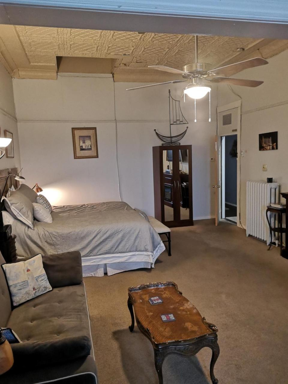 Canalside Restaurant, Inn & Kitchen Store ポートコルボーン エクステリア 写真